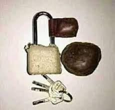 Le cadenas pour faire taire une affaire en cour du puissant maitre marabout d afrique moussa